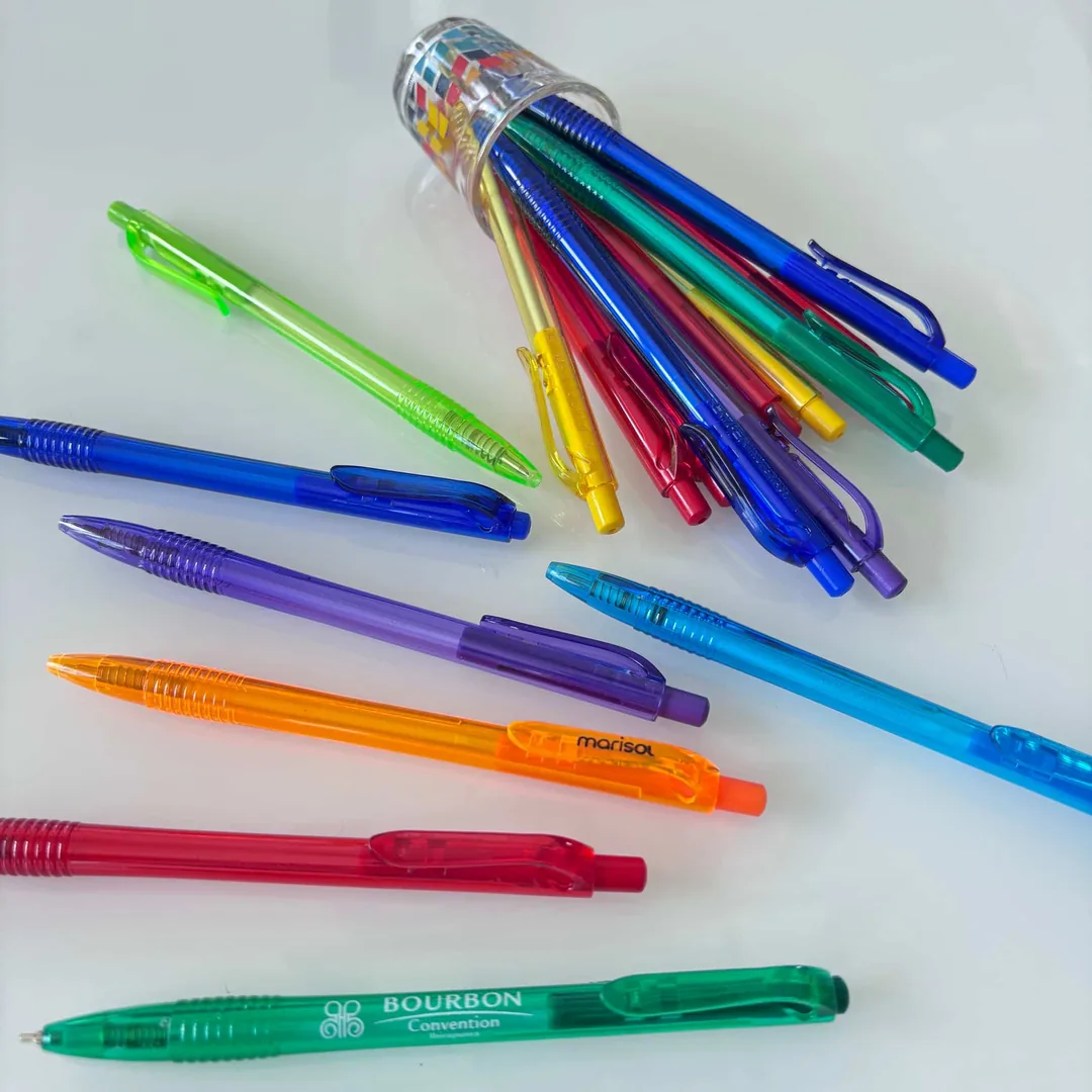 Clic Color - caneta personalizada Newpen com corpo colorido translúcido